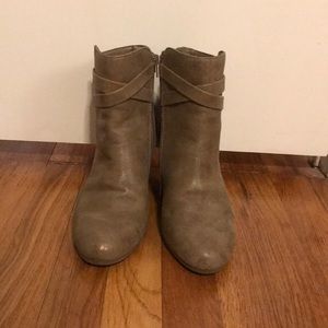 Aersoles Brown booties